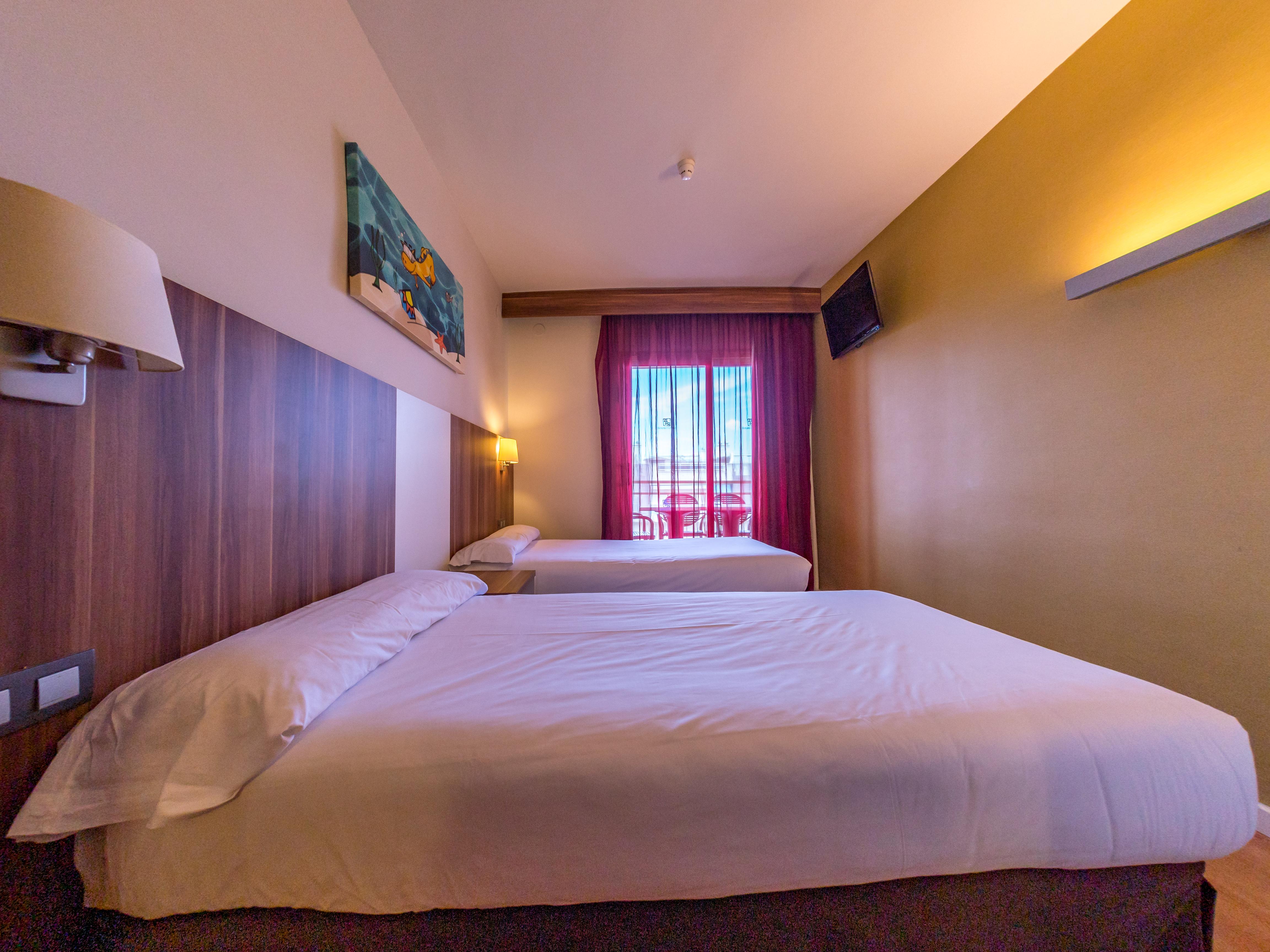Golden Avenida Family Suites 4* Salou Ngoại thất bức ảnh