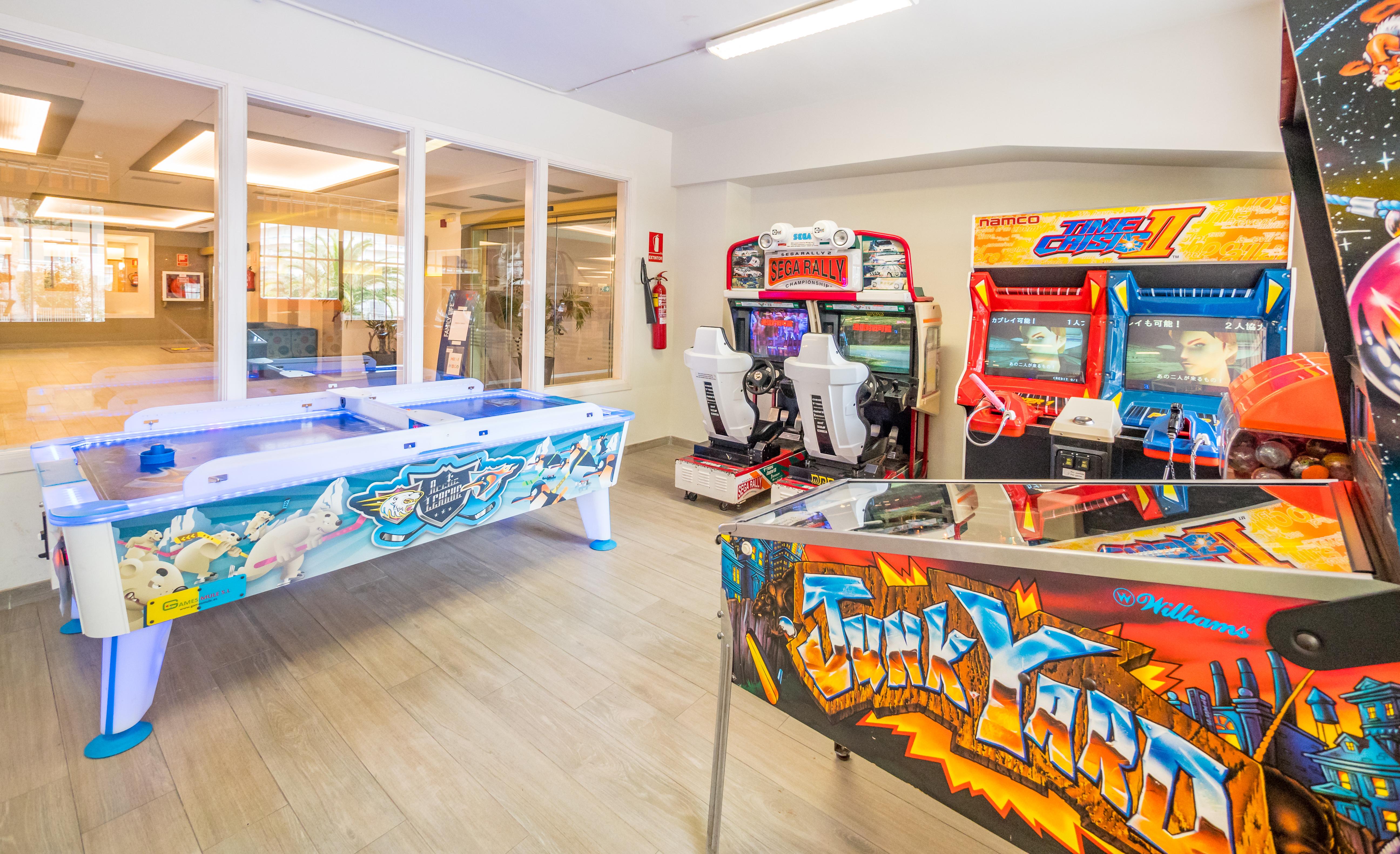 Golden Avenida Family Suites 4* Salou Ngoại thất bức ảnh