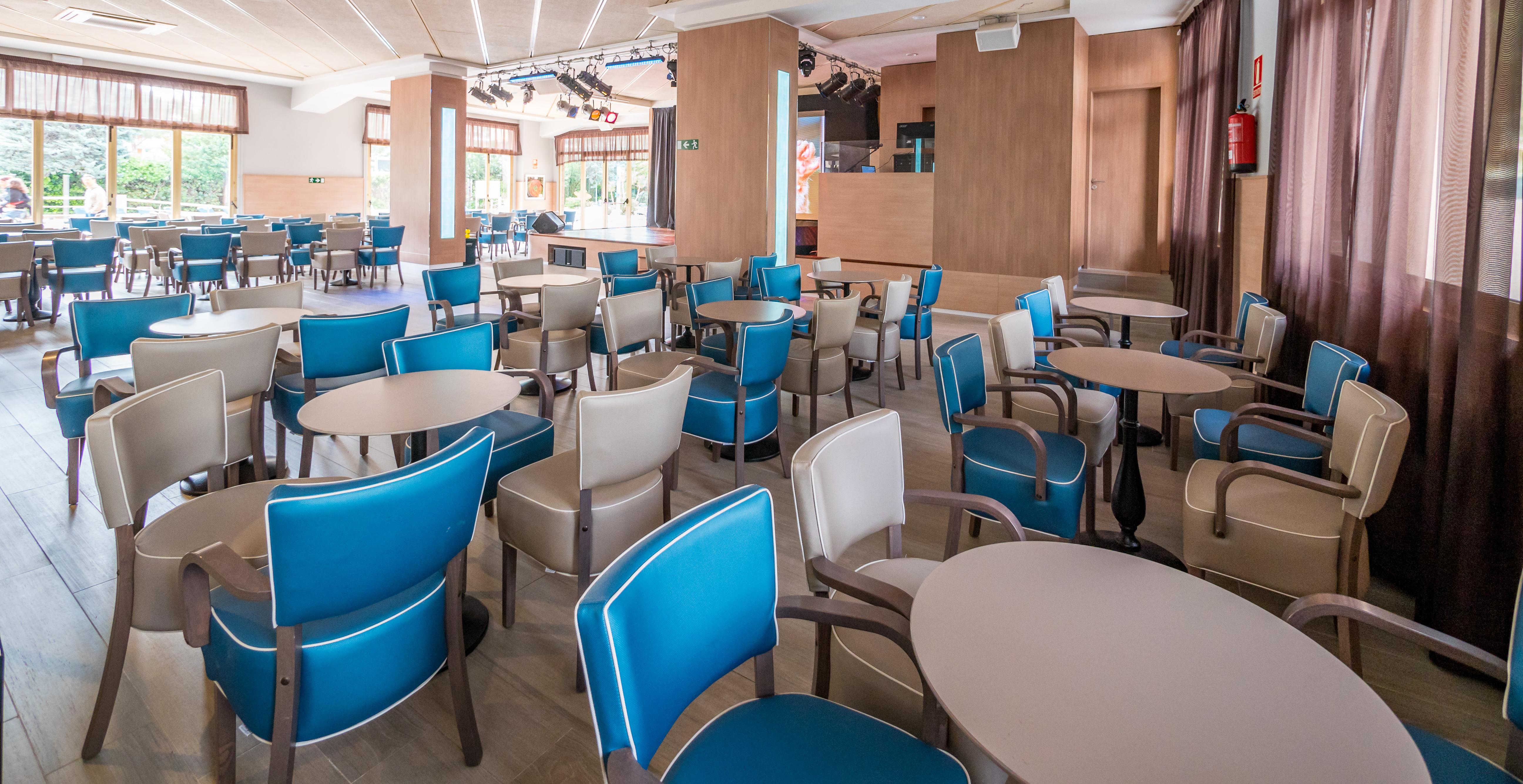 Golden Avenida Family Suites 4* Salou Ngoại thất bức ảnh