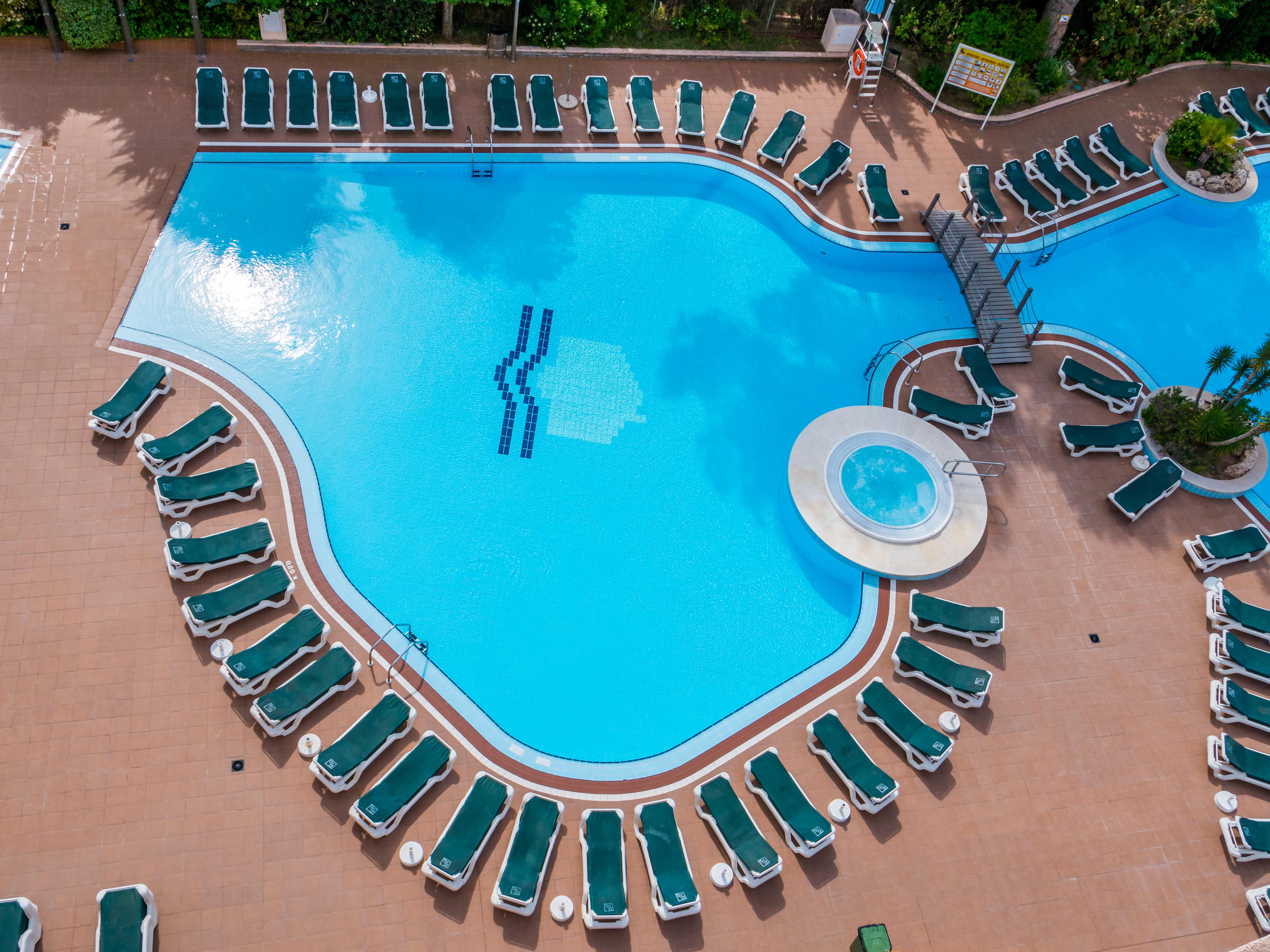Golden Avenida Family Suites 4* Salou Ngoại thất bức ảnh