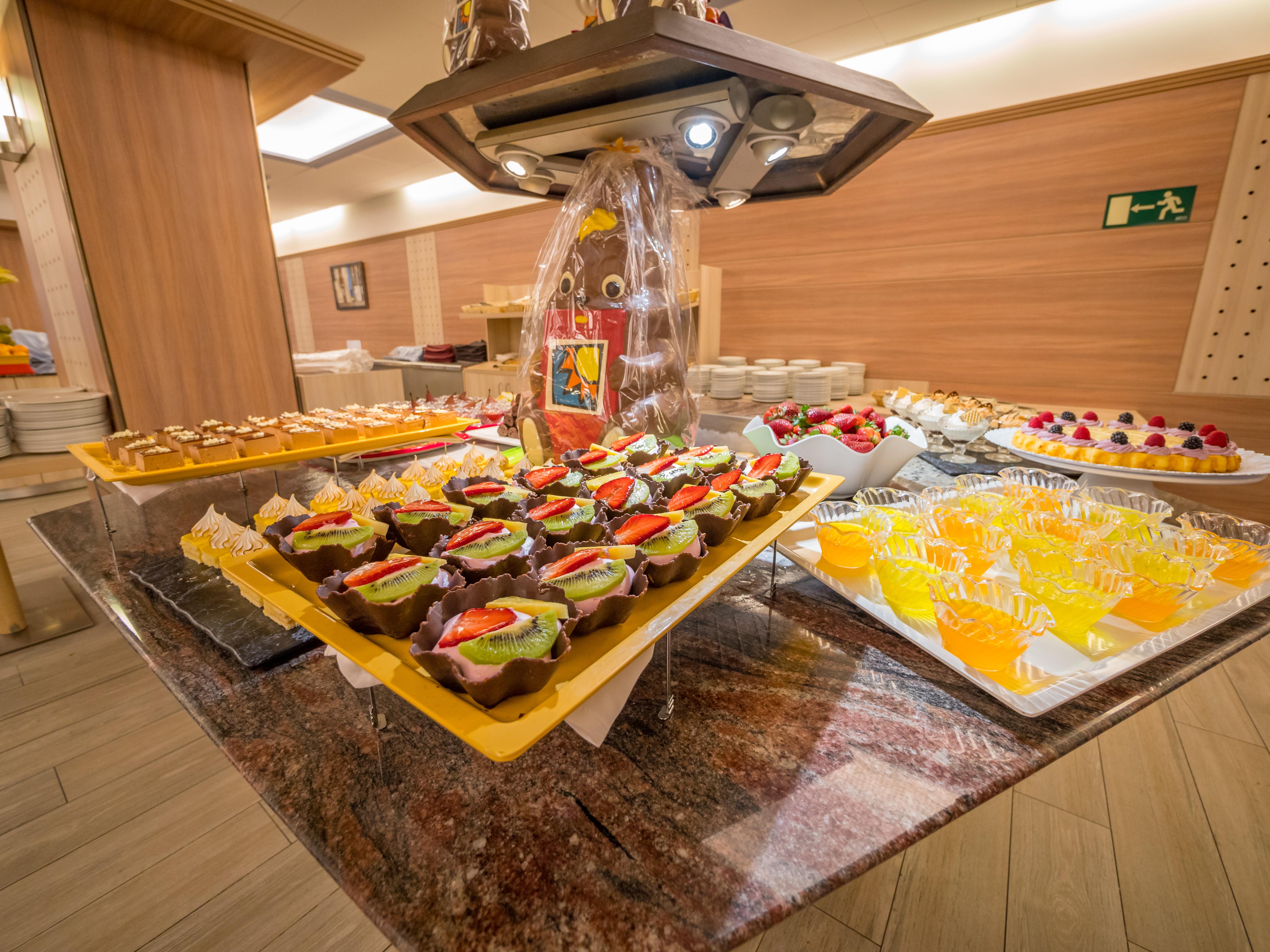 Golden Avenida Family Suites 4* Salou Ngoại thất bức ảnh