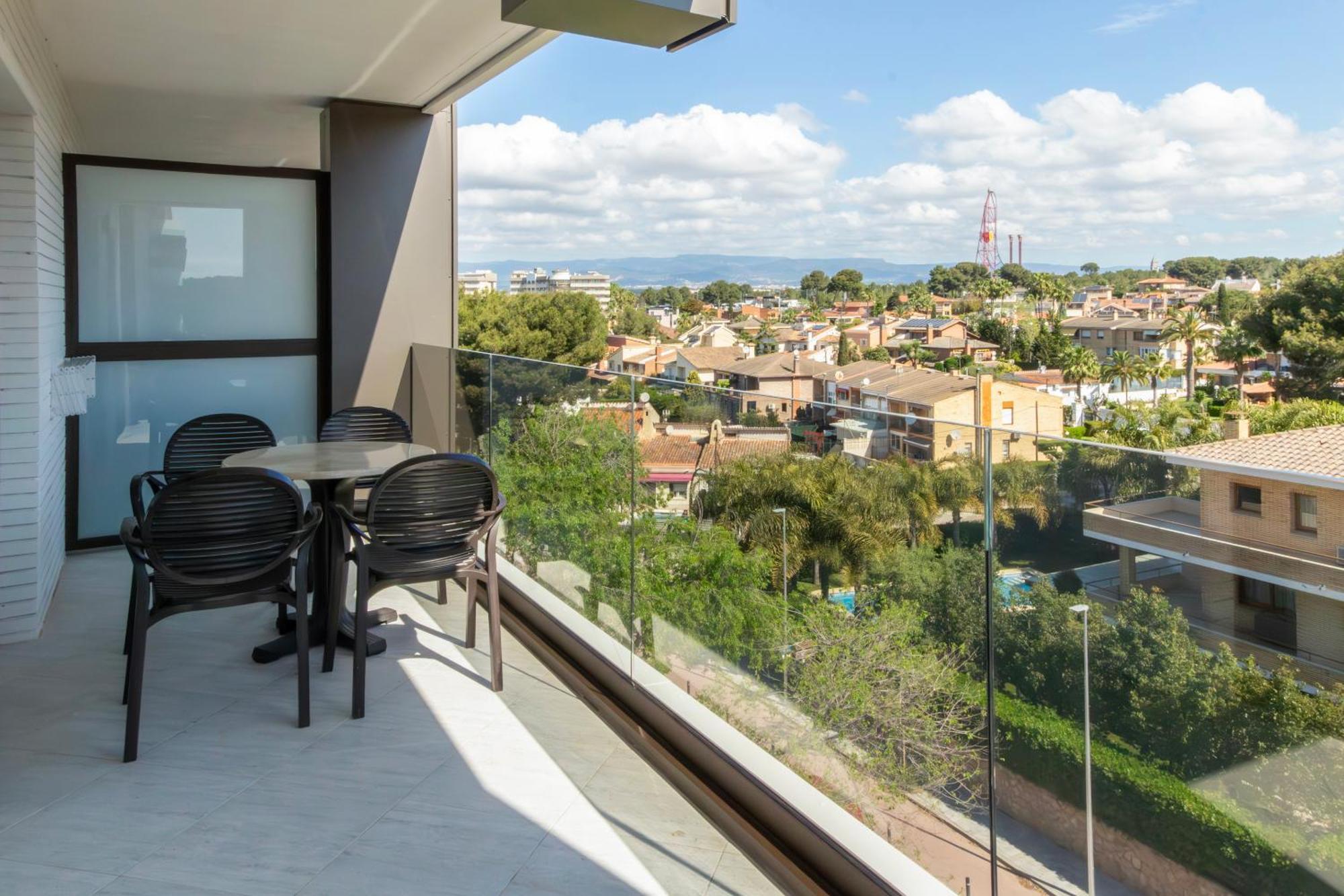 Golden Avenida Family Suites 4* Salou Ngoại thất bức ảnh