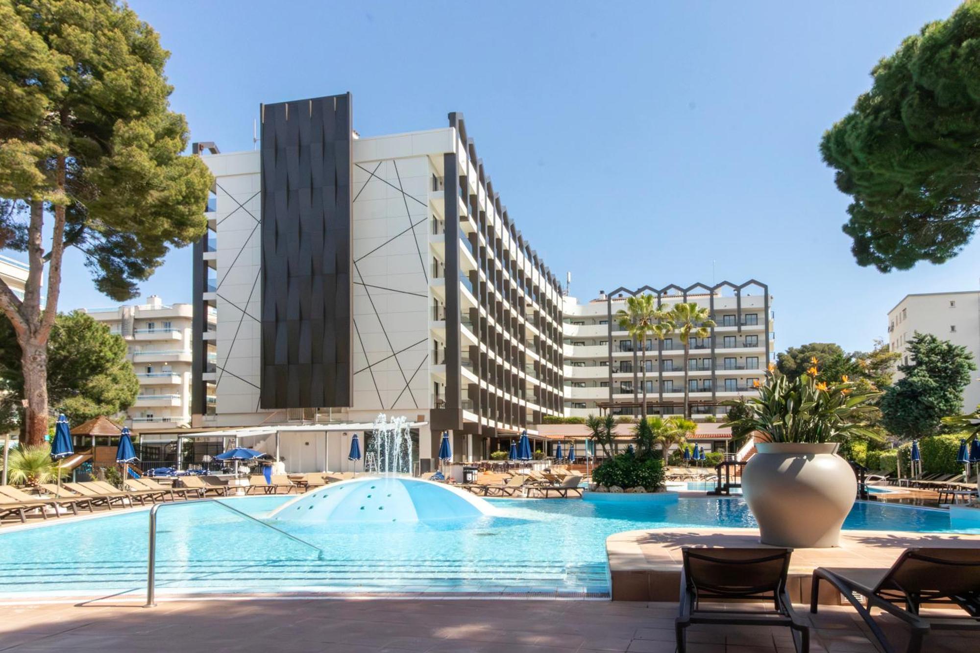 Golden Avenida Family Suites 4* Salou Ngoại thất bức ảnh