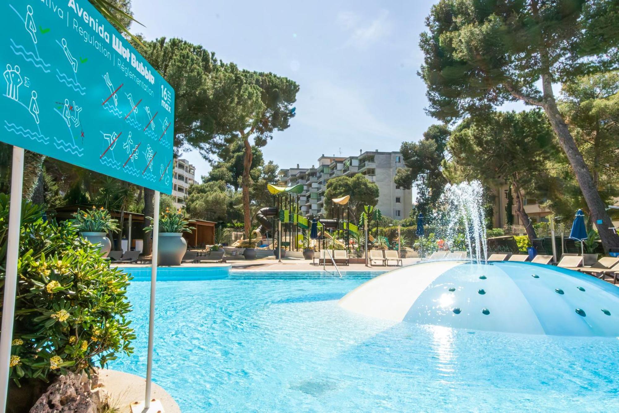 Golden Avenida Family Suites 4* Salou Ngoại thất bức ảnh