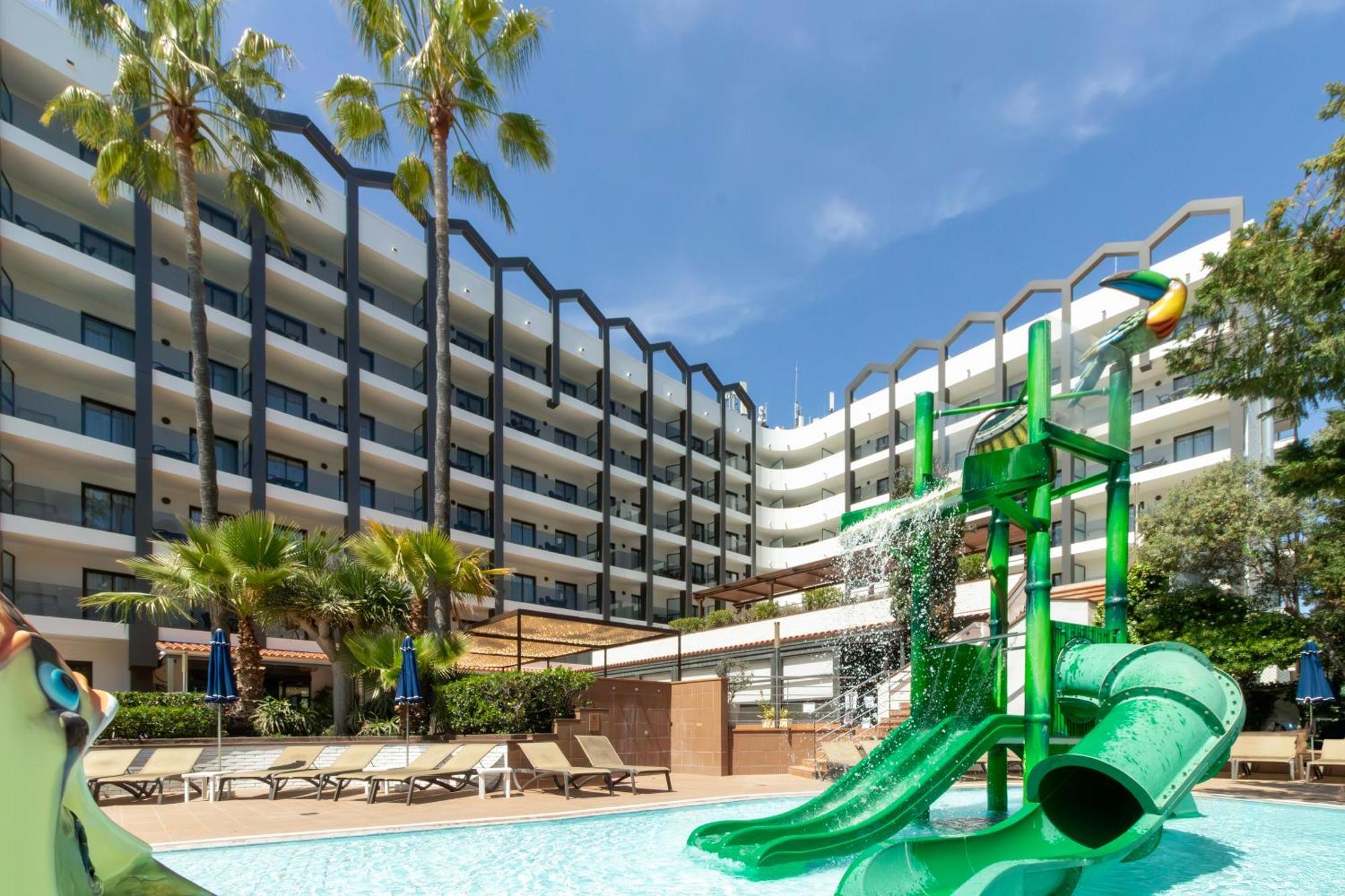 Golden Avenida Family Suites 4* Salou Ngoại thất bức ảnh