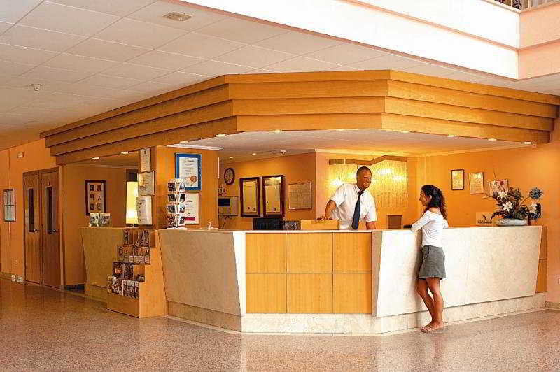 Golden Avenida Family Suites 4* Salou Ngoại thất bức ảnh